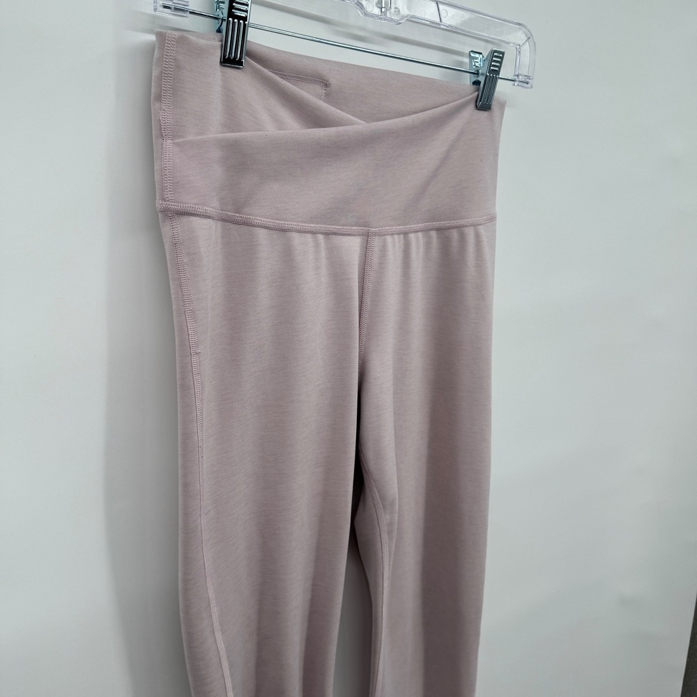 Nike Dri-Fit Women's M Capri Yoga Pants‎ Taupe Crossover Waist Stretch Athletic - Picture 5 of 9